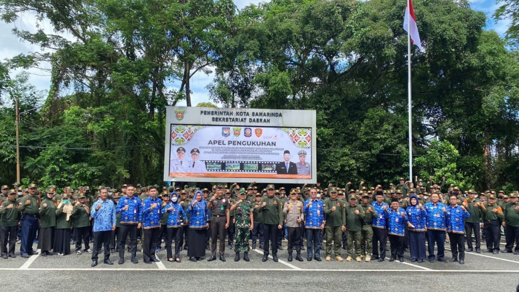 Wali Kota Samarinda, Andi Harun resmi kukuhkan Anggota Satuan Perlindungan Masyarakat (Satlinmas) Kelurahan se-Kota Samarinda.