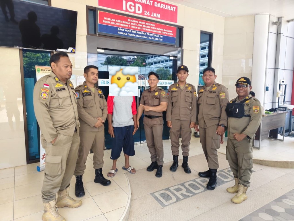 Evakuasi ODGJ oleh SATPOL PP Kota Samarinda